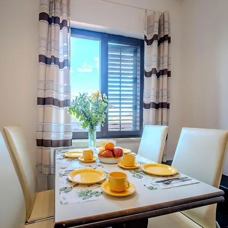 Apartment Amazing In