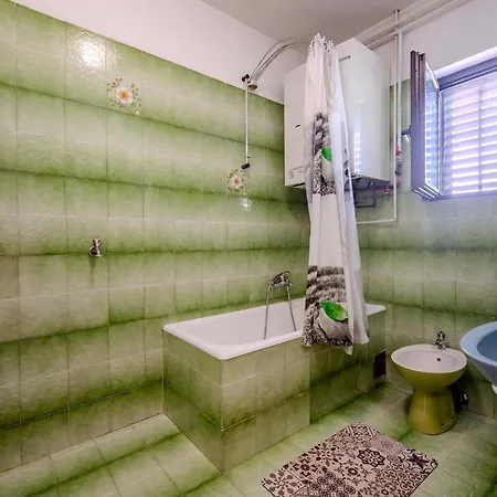Apartment Amazing In *